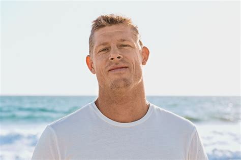 where did mick fanning grow up